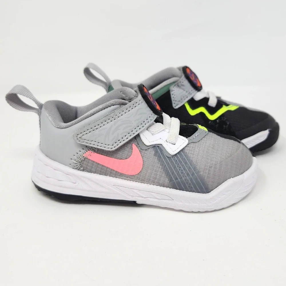 Nike Tune Squad Toddler 6c Lebron 18 Low‎ Sneakers Bugs x Marvin Space Jam